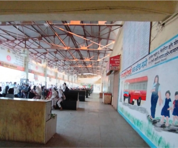 erandol bus stand waiting area